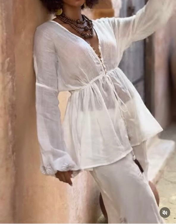 THE VOILE SET