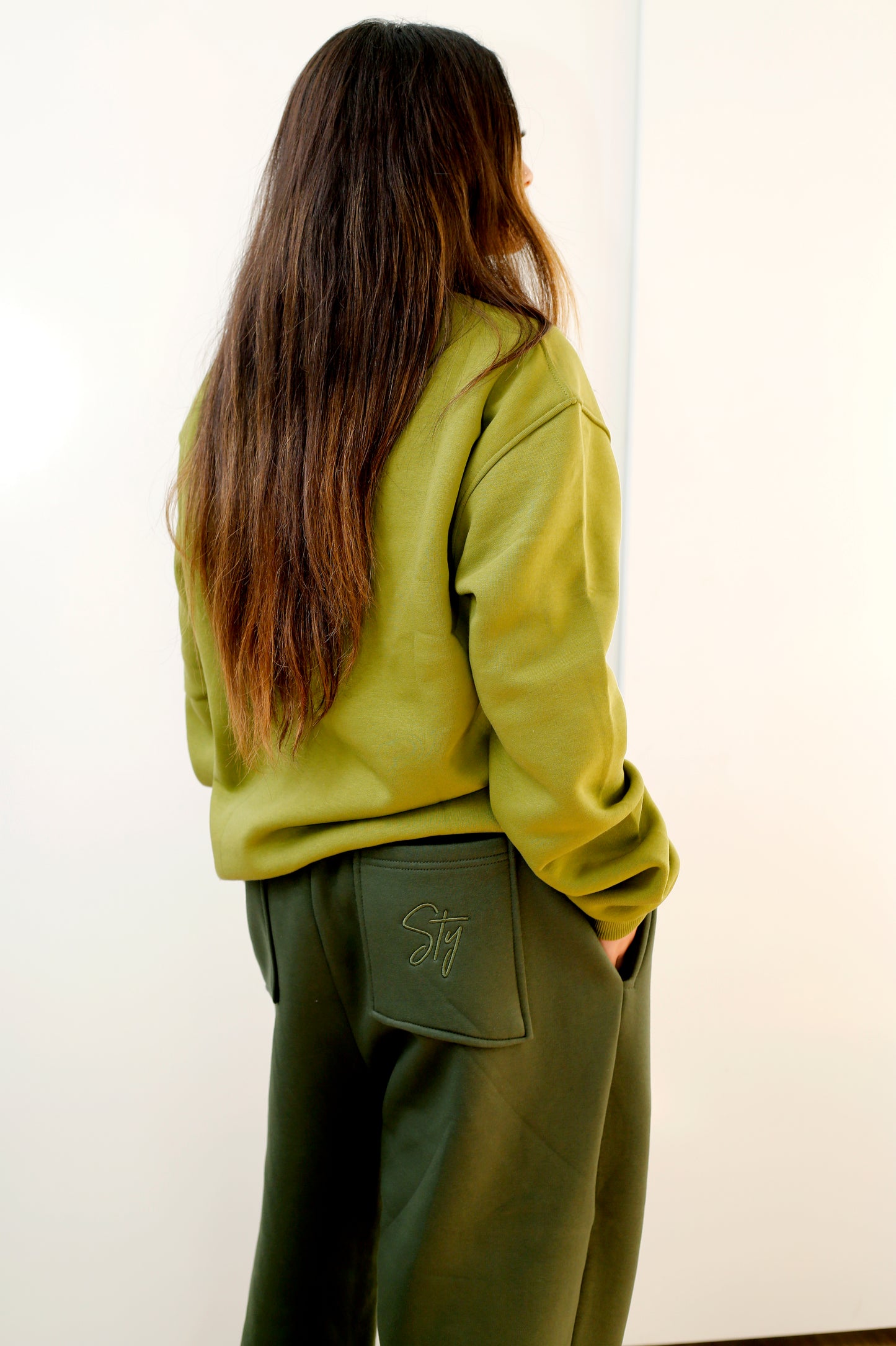 The dark green Unisex Sweatpants (Fleece)