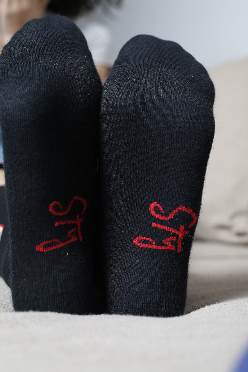 Follow `Me `Neck Socks